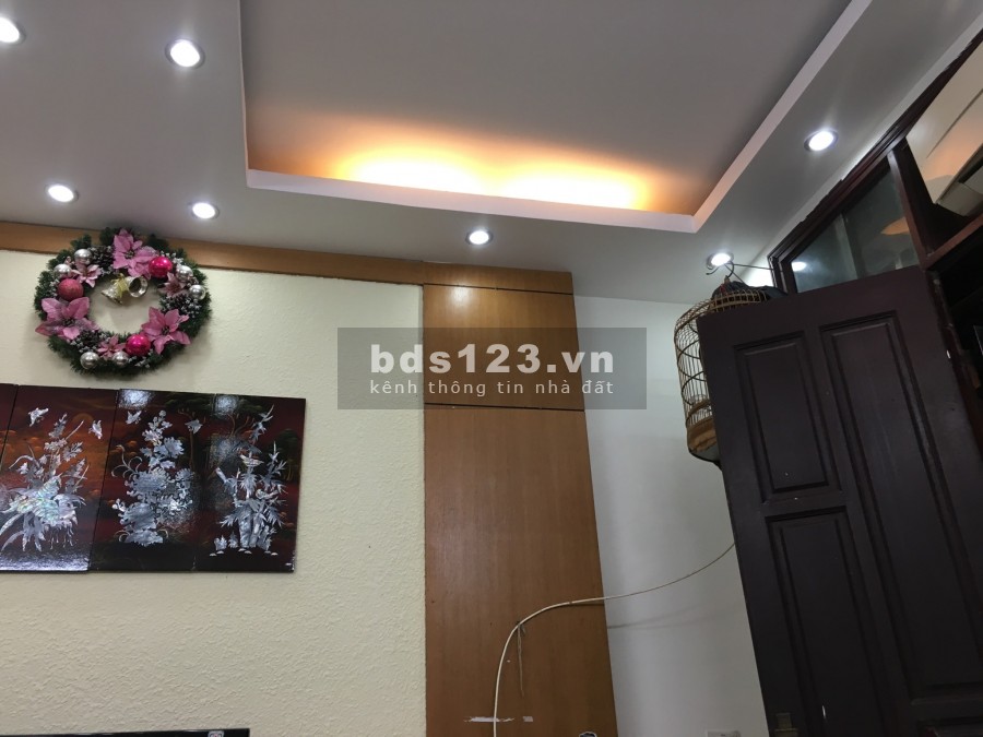 Chính chủ bán nhà 36m 5 tầng mặt ngõ gần ô tô tại Nam Từ Liêm giá chỉ 2.4 tỷ. 0975626023