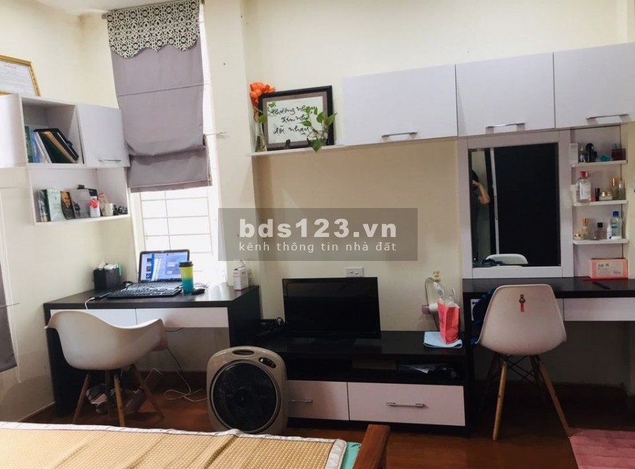 Bán nhà Ngọc Lâm 47m2*4T lô góc, mt 15m, ô tô gần phố, giá 3.34 tỷ