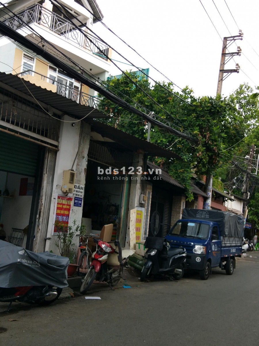 Chỉ 100tr/m2 diện tích 126m2 giá 12.5 tỷ thương lượng, mặt…