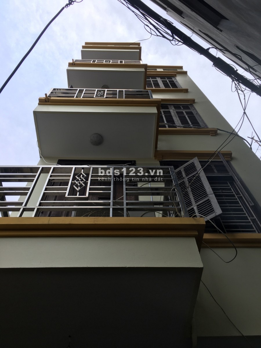 Chính chủ bán nhà 36m 5 tầng mặt ngõ gần ô tô tại Nam Từ Liêm giá chỉ 2.4 tỷ. 0975626023