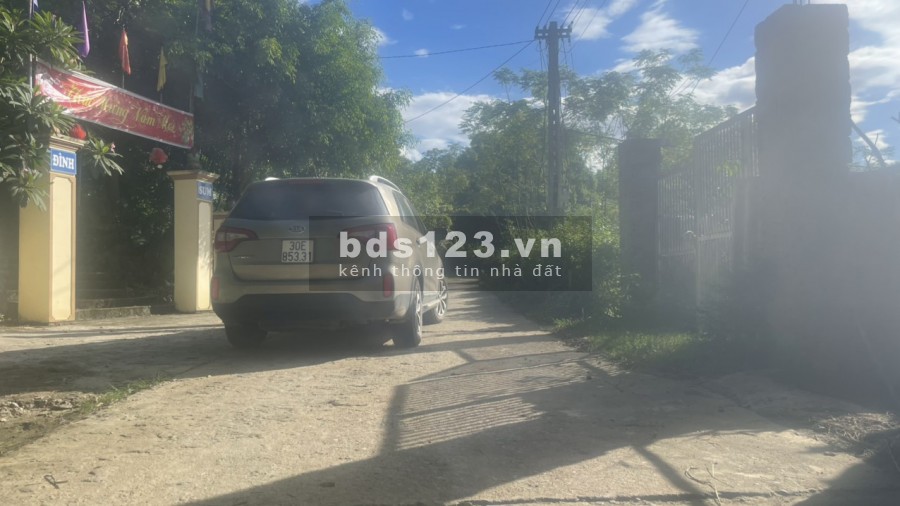 Lô đât đẹp 3832m 400m thổ cư Liên Sơn Lương Sơn, giá bán 900 nghìn/m2