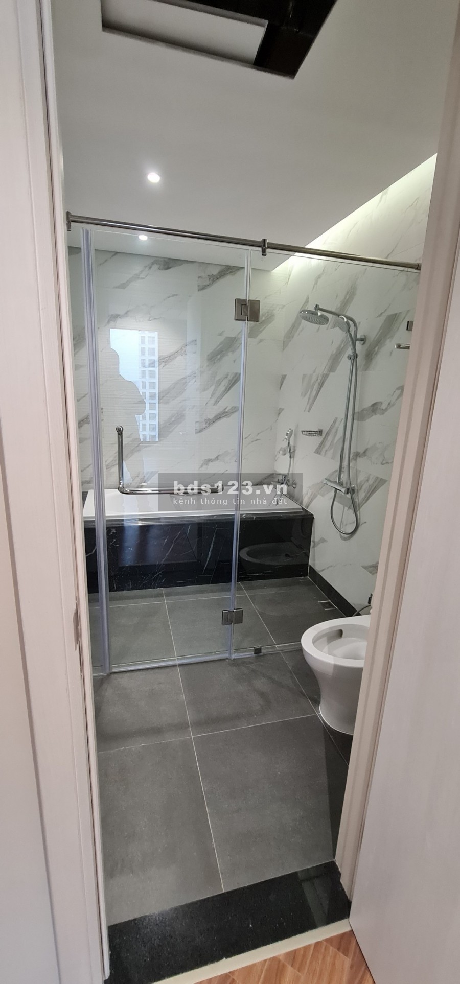 Bán căn hộ chung cư cao cấp King palace Nguyễn Trãi, 113.21 m2, nhỉnh 4 tỷ, chiết khấu 12%