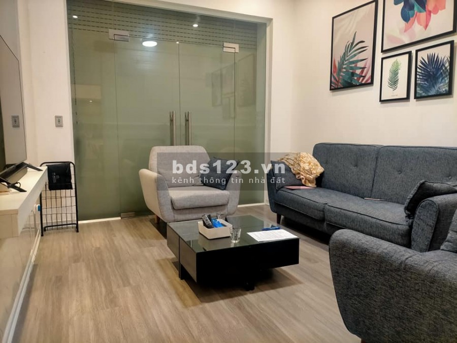 Bán nhà Cầu Giấy, 65m2, 5 tầng, MT: 4,1m, giá: 5,9 tỷ, nhà đẹp ở luôn