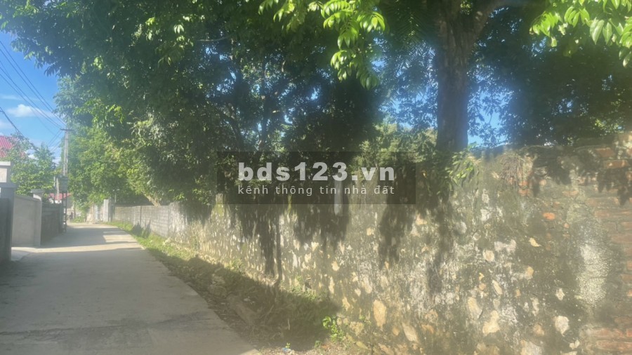 Lô đât đẹp 3832m 400m thổ cư Liên Sơn Lương Sơn, giá bán 900 nghìn/m2