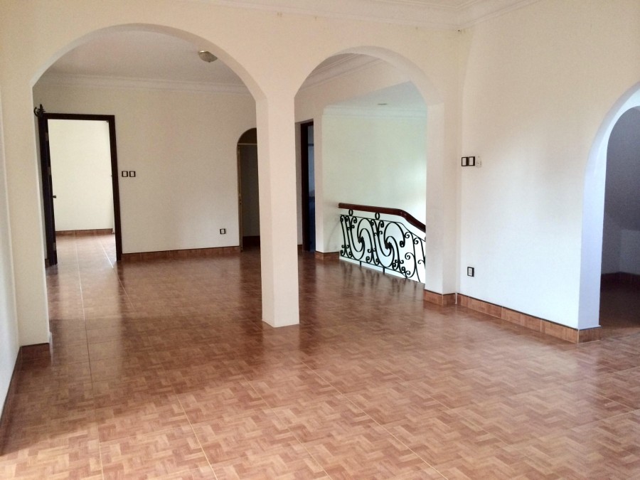 Biệt phủ Thảo Điền kiến trúc Âu Châu, thu nhập thụ động 14,000$ tháng