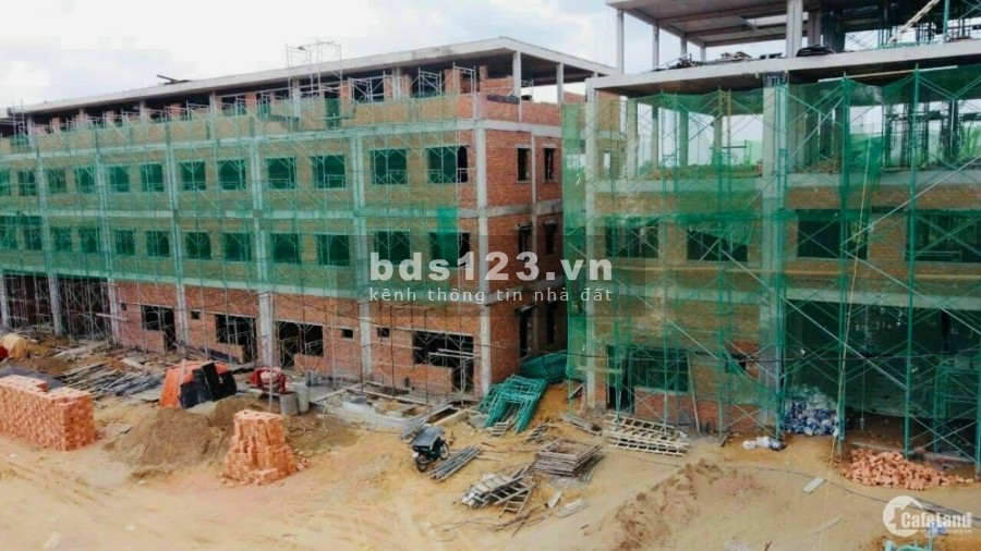 Cần bán nhà phố liền kề 3,1 tỷ ngay KCN Long Hậu gần cảng quốc tế Hiệp Phước-0909699624