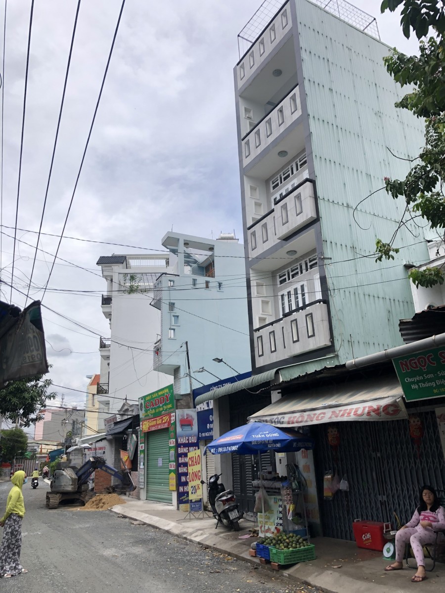 Cần bán nhà mặt tiền đường Nguyễn Duy Cung, P12, Quận Gò Vấp