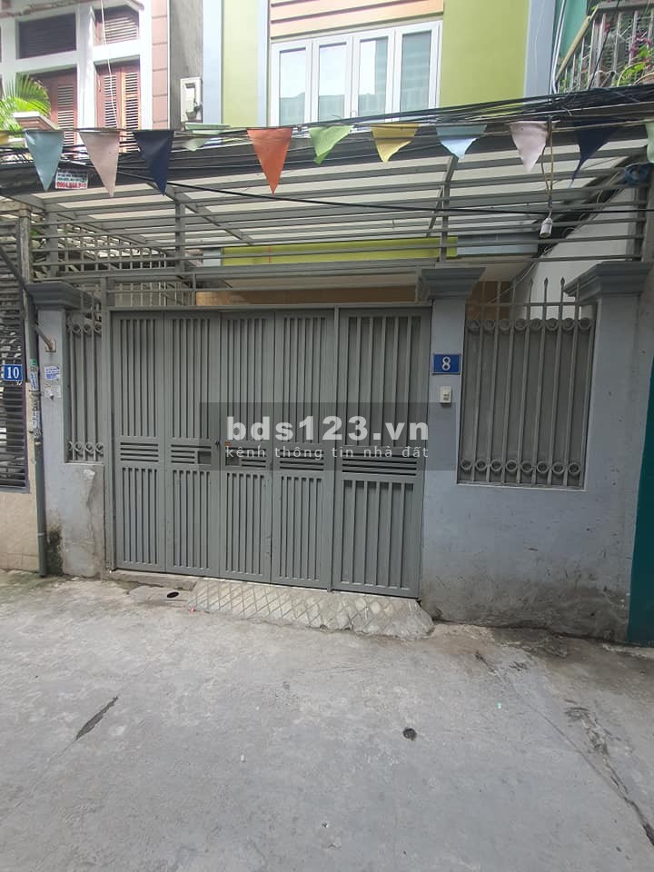 Nhà Trần Thái Tông diện tích 64m2 5 tầng, 3 mặt thoáng, ngõ rộng