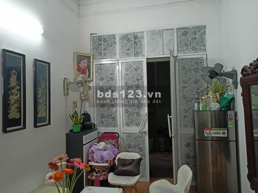 Bán Nhà nhỏ ngõ nhỏ phố Nhạc viện Hào Nam, DT: 25m2, giá 2,3 tỷ