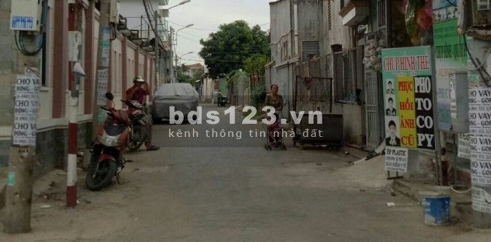 Bán Nhà Hoàng Như Tiếp Long Biên 95m mặt Tiền rộng Ô Tô Vào Nhà