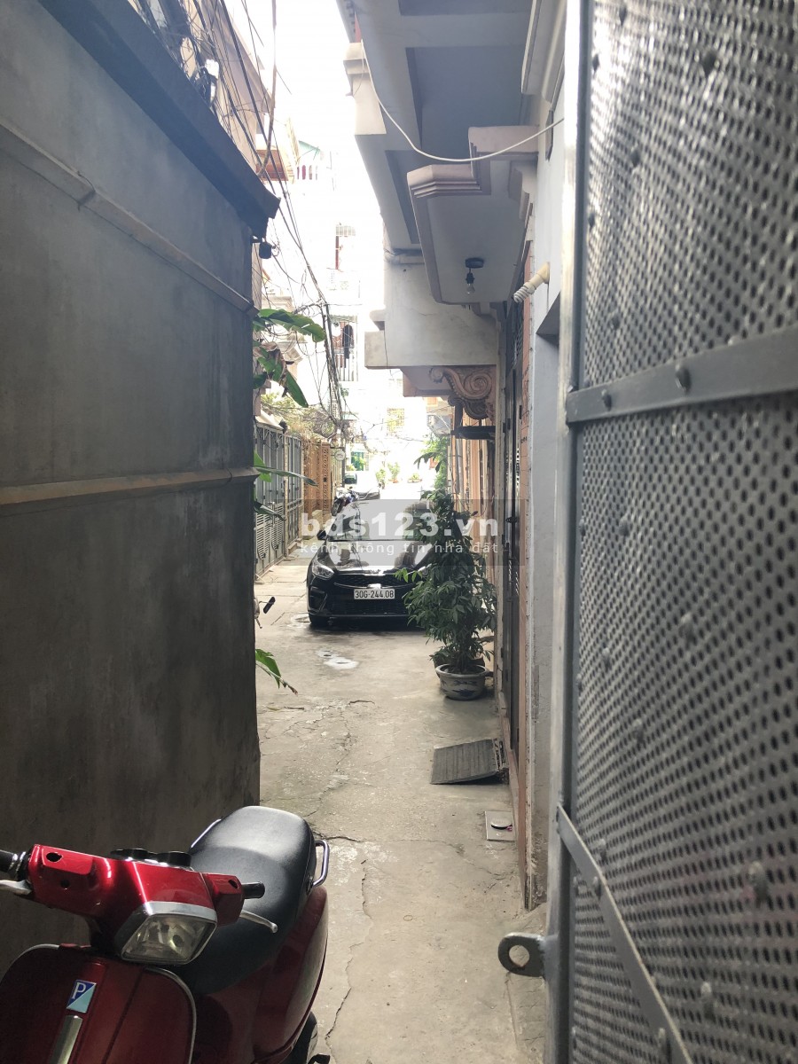 Bán nhà tại ngõ 168 Hào Nam, Đống Đa, Hà Nội, chính chủ, pháp lí đủ, giá bán 2.8 tỷ