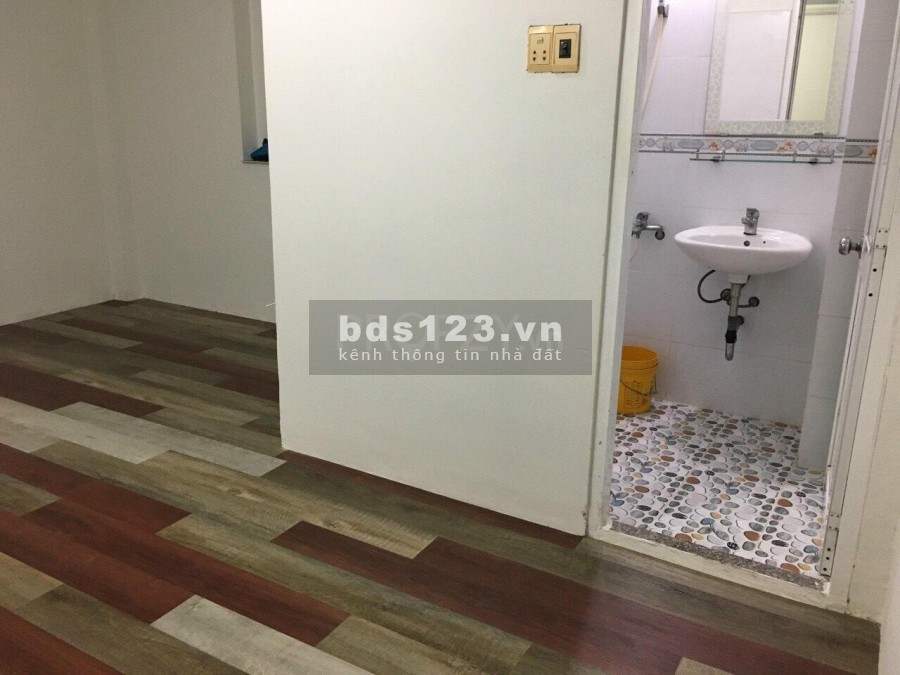 Cho thuê nhà phố hẻm xe tải Phú Thuận Quận 7, diện tích 54m2, lhcc