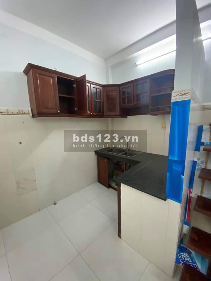Chỉ 2.56 tỷ! Ngân hàng cho vay 1.5 tỷ, bán nhà Ni Sư Huỳnh Liên, 28m2, Tân Bình.
