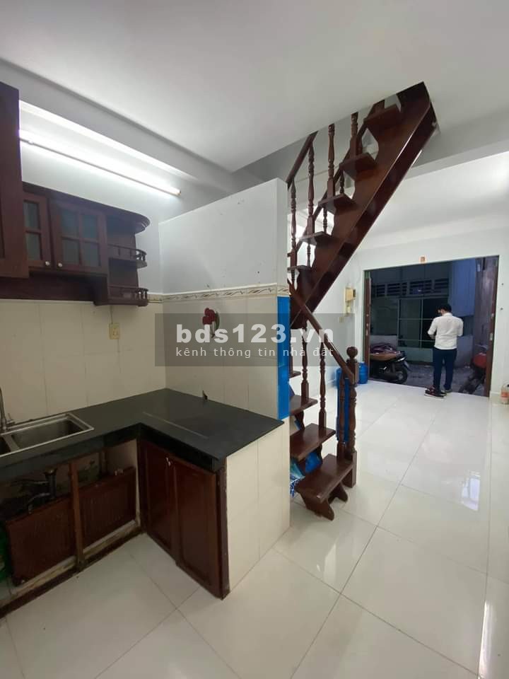 Chỉ 2.56 tỷ! Ngân hàng cho vay 1.5 tỷ, bán nhà Ni Sư Huỳnh Liên, 28m2, Tân Bình.