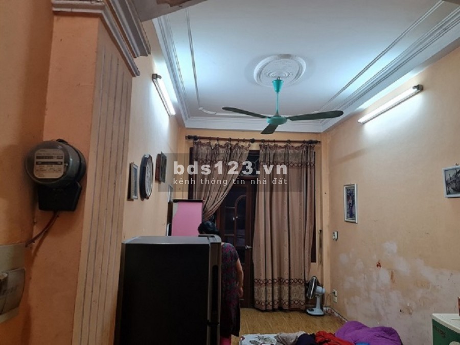 Nhà mặt phố Quan Nhân, diện tích sử dụng 24 m2, bán hơn 5.1 tỷ, chính chủ