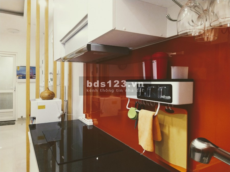 Bán ngay căn hộ 9 View chính chủ khu dân trí cao, full nội thất, lh 0943310921