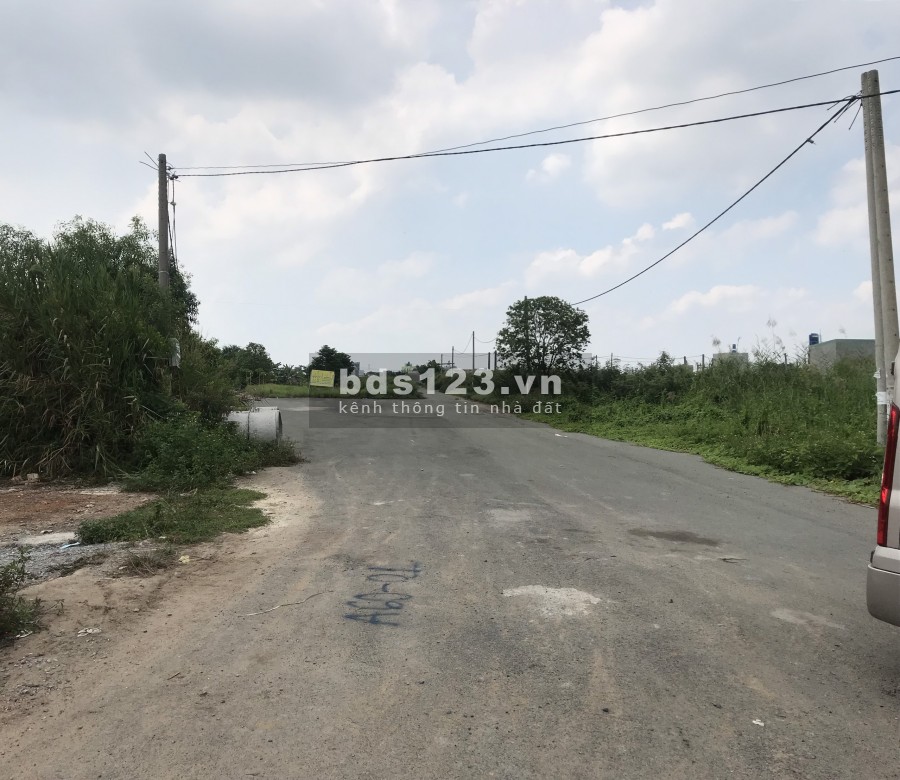 Đất Phạm Văn Hai huyện Bình Chánh cần bán, khu dân cư đông đúc