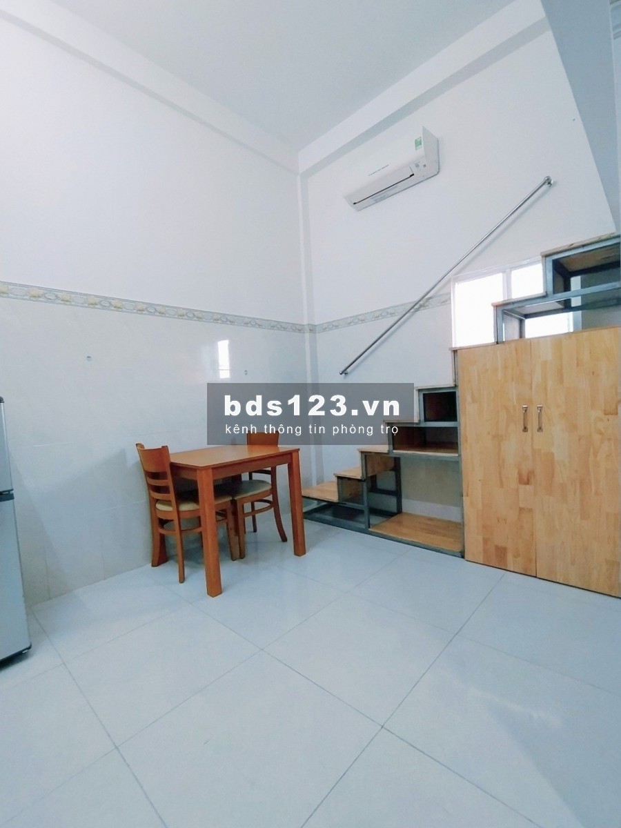 Cho thuê phòng có gác - đầy đủ nội thất sau lưng ETown Tân Bình