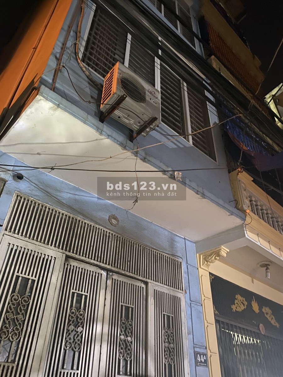 Bán nhà Lê Trọng Tấn 56m2 giá 2 tỷ tặng nhà 3 tầng, thương lượng chính chủ