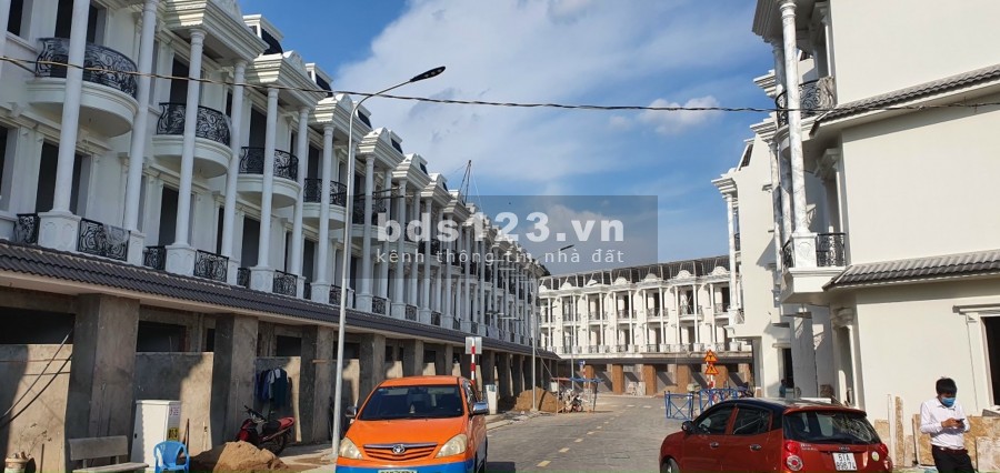 Shophouse vị trí vàng ngay thành phố Dĩ An, kinh doanh được ngay lh 0969119772