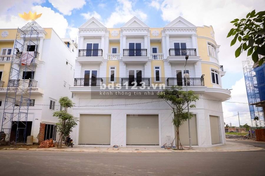 Shophouse bàn giao hoàn thiện nằm sát sân bay Quốc Tế Long Thành
