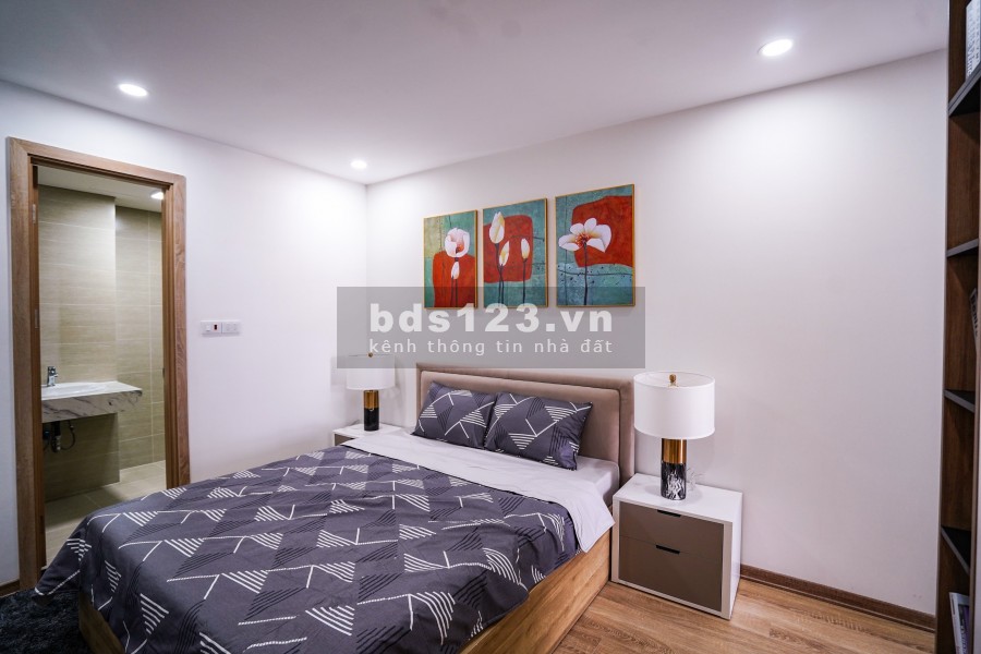Căn hộ 2 PN cho vợ chồng trẻ, view Sông Hồng, HTLS 0% và ân hạn nợ gốc 40% trong 18 tháng, LH: 098.627.1361