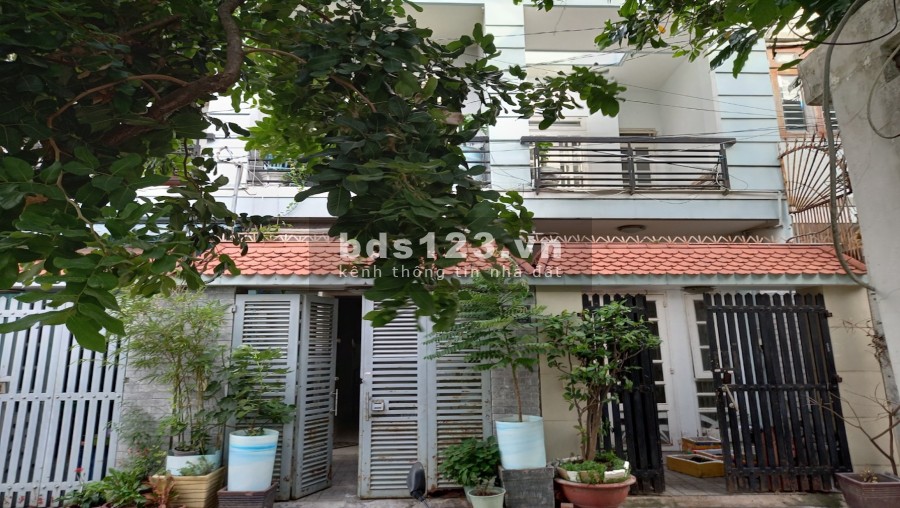Nhà Nguyên Căn 100m2, 3PN, 2WC, Hẻm Trước Nhà 5m, Ngay Đường Ụ Ghe
