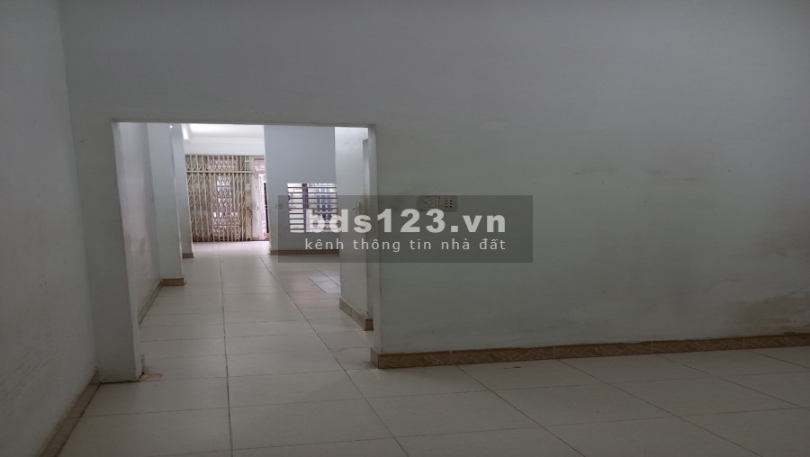 Nhà Nguyên Căn 100m2, 3PN, 2WC, Hẻm Trước Nhà 5m, Ngay Đường Ụ Ghe