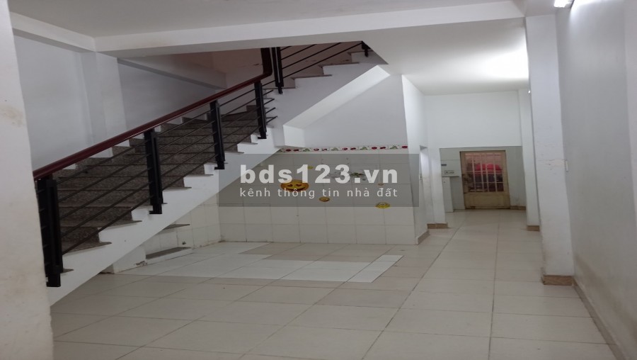 Nhà Nguyên Căn 100m2, 3PN, 2WC, Hẻm Trước Nhà 5m, Ngay Đường Ụ Ghe