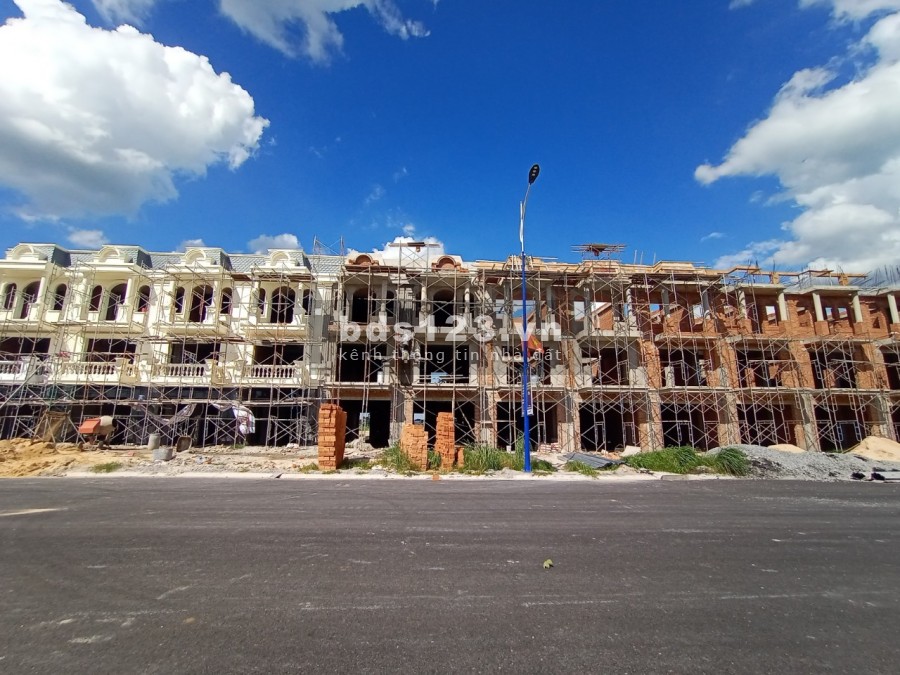 Bán nhà liền kề shophouse, dự án Thăng Long 2, hỗ trợ ngân hàng