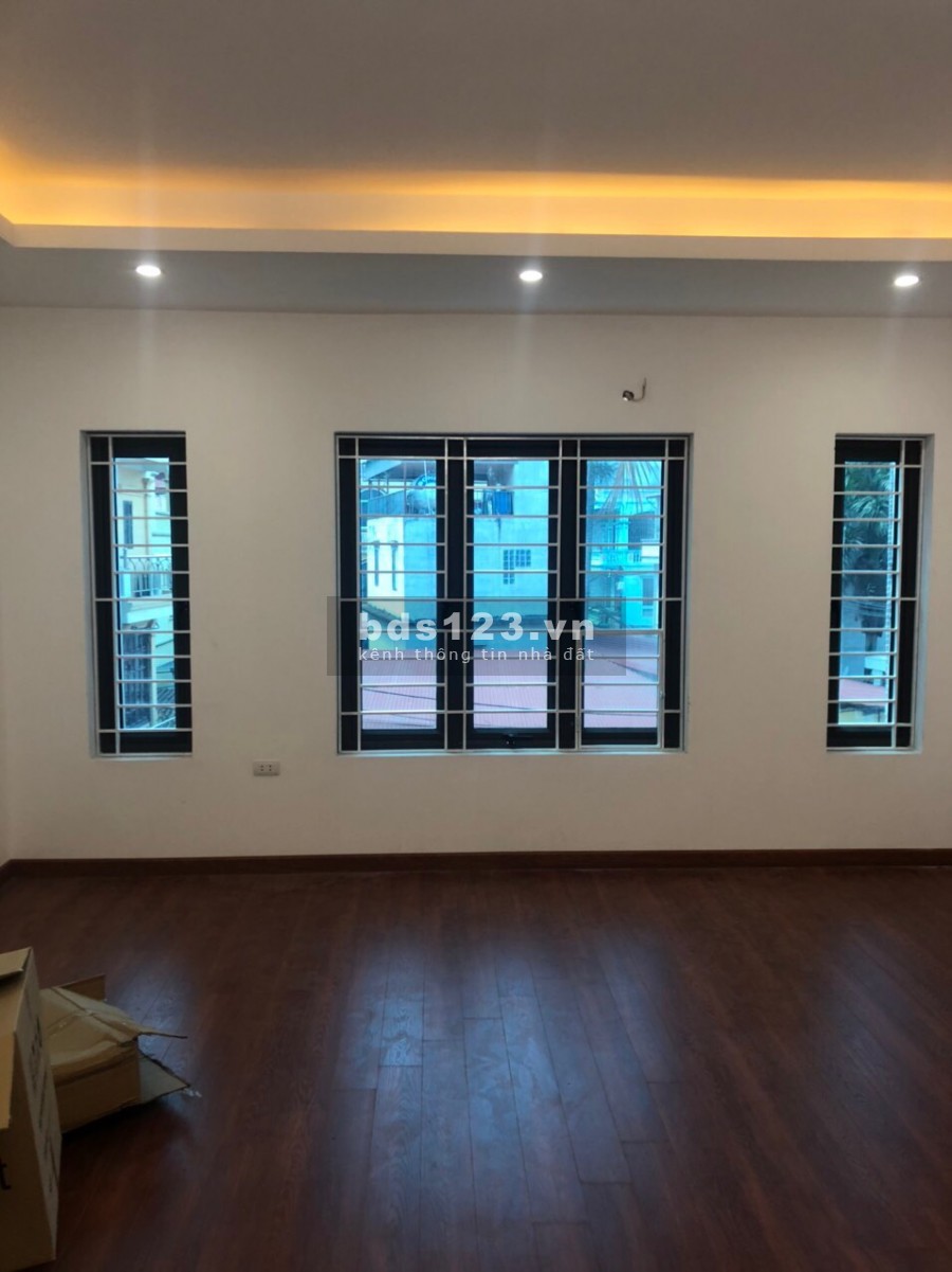 Siêu Phẩm Xuân La Tây Hồ 5 tầng đúc kiên cố thang máy, lh 03641001060, giá 5.6 tỷ