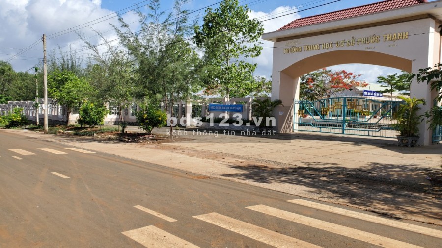 Thị trấn đất đỏ Hàng ngộp công chứng gấp chủ hết ôxy