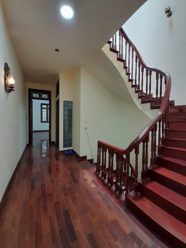 Bán nhà Trường Chinh phân lô ô tô kinh doanh nội thất đỉnh dt 123m2 x 5 tầng