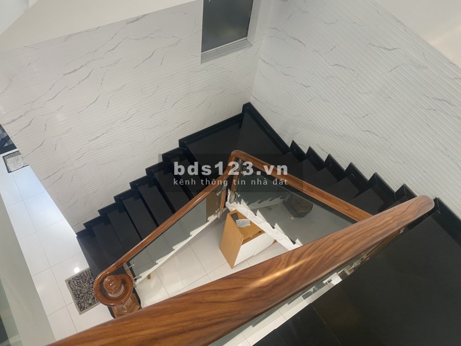 Bán biệt thự phường Tân Phong Biên Hoà 12 x20 góc 2mặt tiền giá 5,9tỷ