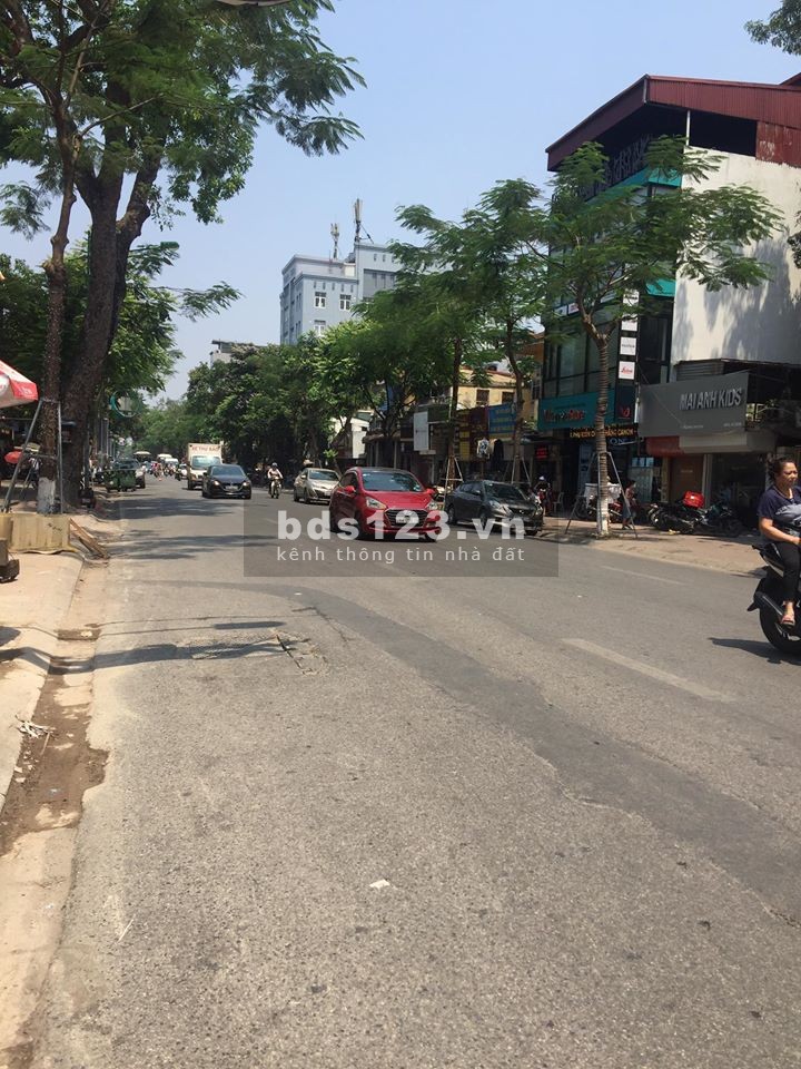 Bán nhà MP Nguyễn Thái Học 61m2 x 8 tầng thang máy MT 5,3m giá 28,5 tỷ. LH 0912442669