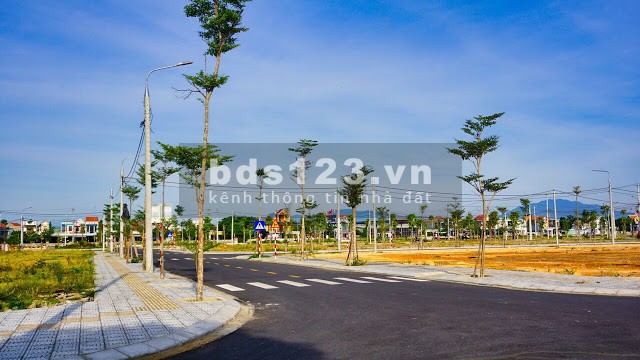 Đất chính chủ đã có sổ mặt tiền Quốc Lộ 1A, có thể ở và khai thác kinh doanh