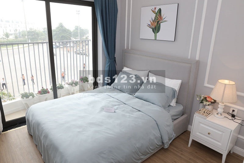 Căn góc 97m2, 3 ngủ, 2WC, 3 ban công hướng đông nam, view bể bơi tại KĐT Sài Đồng. Giá chỉ 3,3 tỷ, LS 0%. Nhận nhà ở ngay