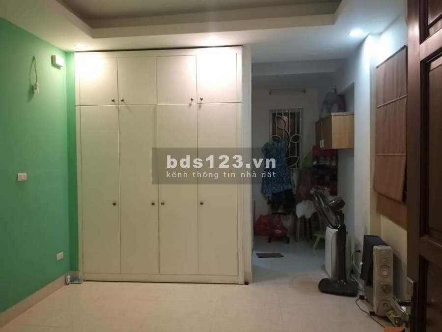 Bán đất tặng nhà phố Định Công ngõ thông các ngã diện tích 50m2, giá chỉ 2.5 tỷ