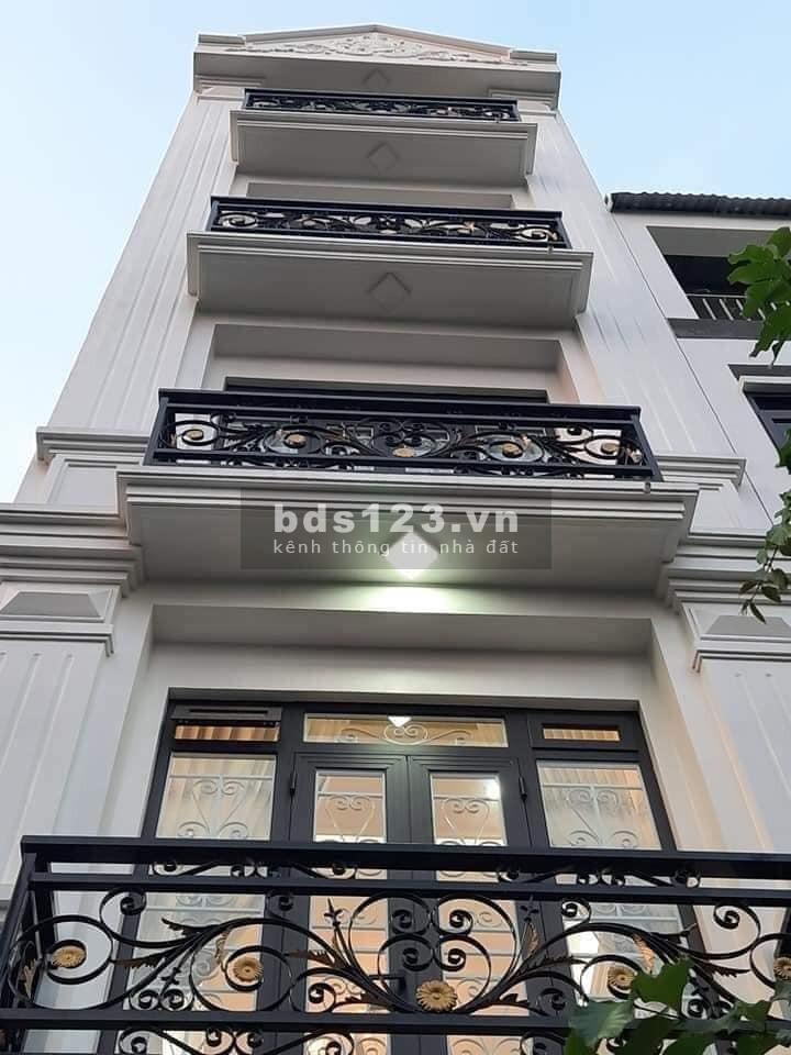 Cần bán nhà riêng 37m2 phố Xa la ,Kiến Hưng .Kinh doanh sầm uất.Ô tô đỗ.3tỷ2