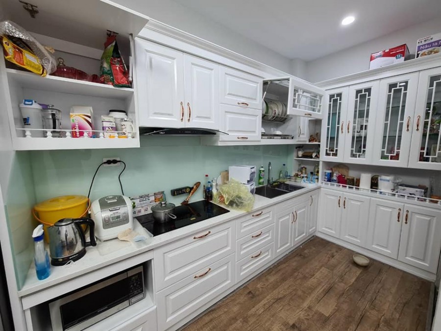 Kinh doanh đỉnh, mặt phố Ngọc Thuỵ, dt 60m2, giá 5.5 tỷ, tương lai rạng ngời
