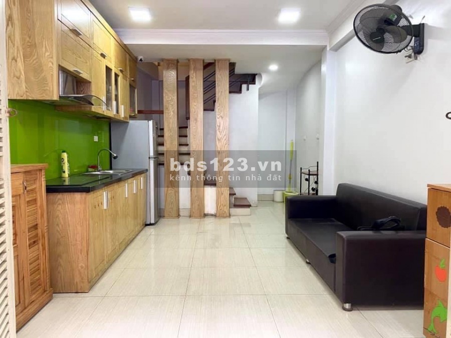 Nhà đẹp đường Vũ Trọng Phụng, bao rộng, diện tích 50m2, 5 tầng, giá 5 tỷ