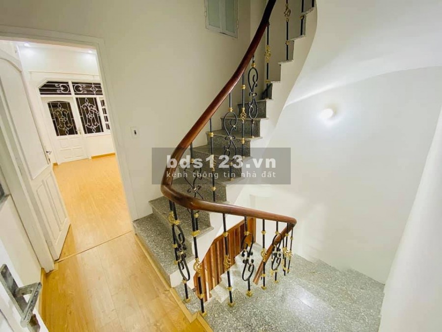 Bán nhà Minh Khai, Nhà mới 5 ngủ riêng biệt. 55m x 4 tầng. 3,65 tỷ có thương lượng sâu