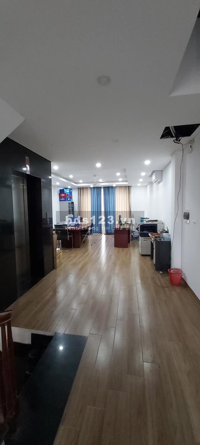 Bán gấp nhà trong khu đô thị mới Văn Phú, Hà Đông diện tích 100m2, mặt tiền 5m giá chỉ 12.7 tỷ