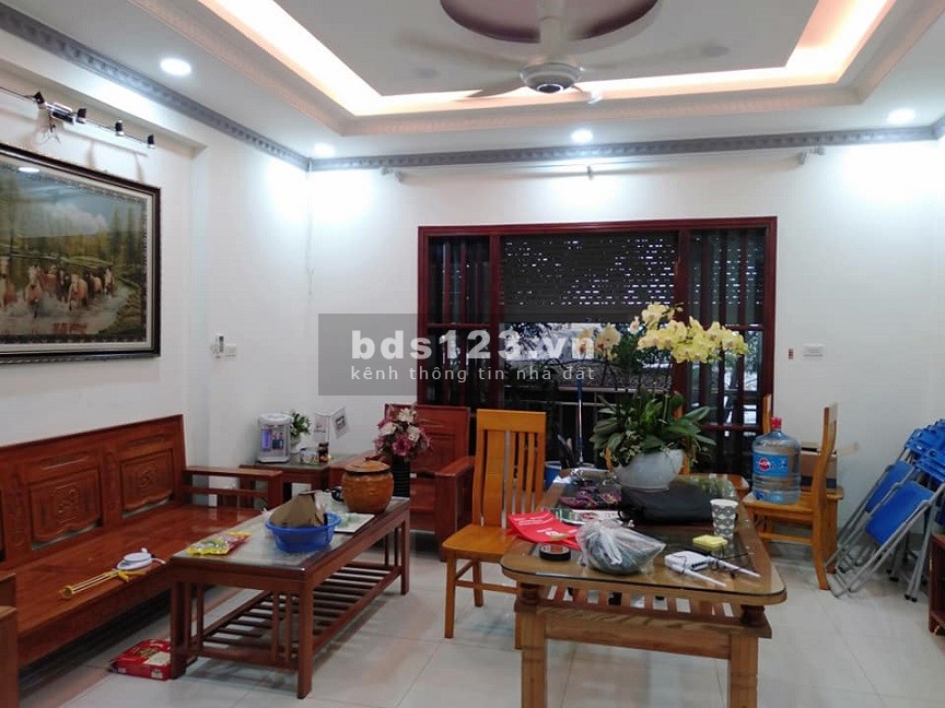 Bán nhà Bà Triệu, gần phố cổ Hà Đông, 2 mặt thoáng, ô tô dt 73m2, mt 5.5 giá 6.1 tỷ