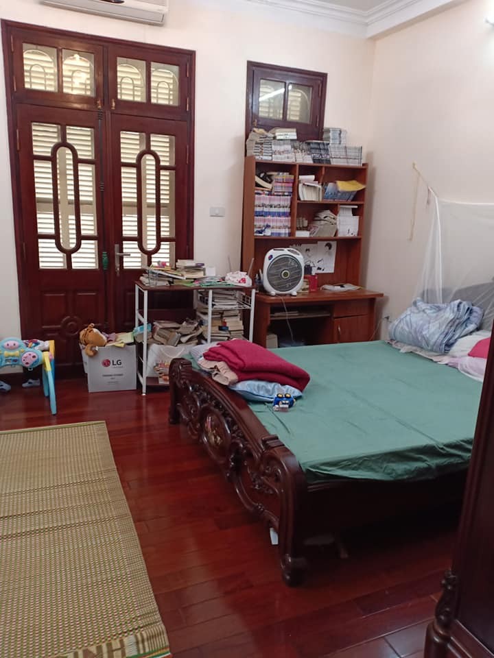 Bán nhà Phạm Tuấn Tài phân lô đường ô tô tránh, ở và KD đều tốt.