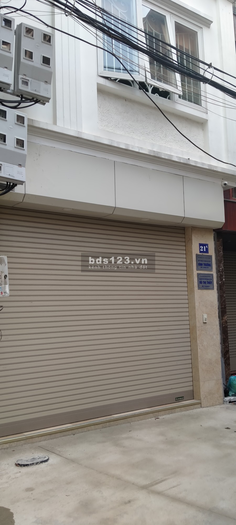 Bán nhà khu Nghĩa Đô Võ Chí Công xây 5tx50m2 còn mới. Xe con vào cửa- dân trí cao