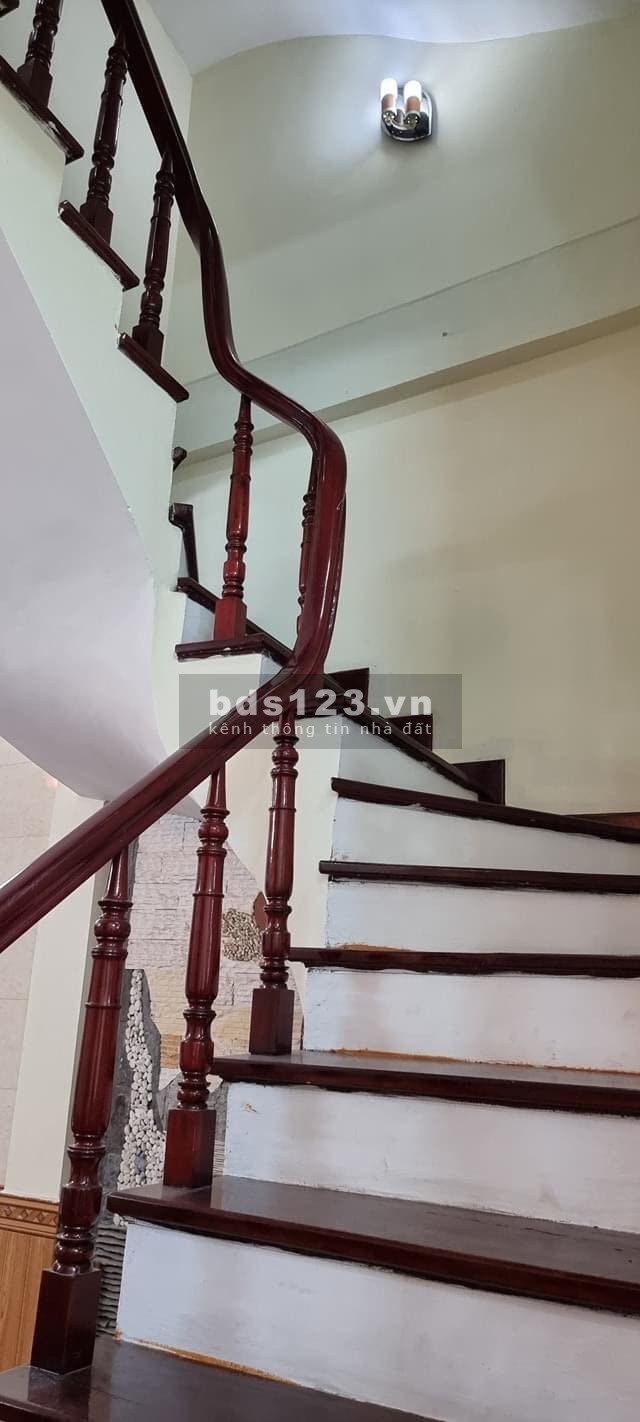 Bán nhà Triều Khúc, Thanh Xuân, dt 40m2 giá 3.5 tỷ, 4 tầng bê tông