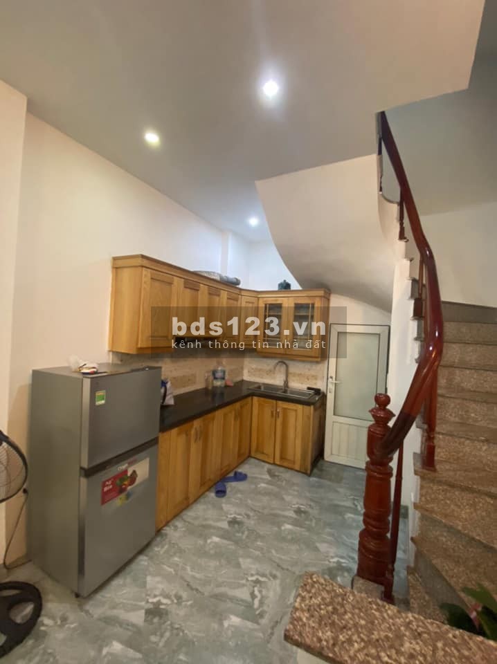 Gấp: Bán nhà Hồ Tùng Mậu - Ở ngay - Tặng nội thất 100% - 39m2 x 5T MT 5m - Giá chỉ 3,5 tỷ (TL)