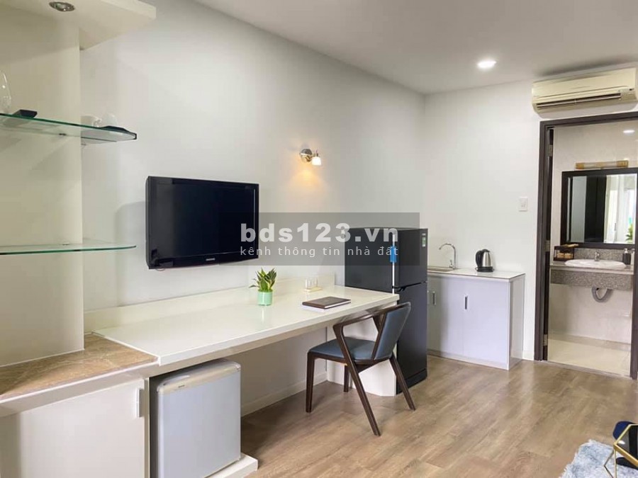 Căn hộ chủ để lại về quê trốn COVID, giá rẻ bao nhiêu cũng được, Nguyễn Văn Trỗi Phú Nhuận