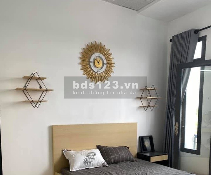 Bán Nhà 1 trệt 1 lầu 650 triệu dt 56m2 gần cầu Lớn Hóc Môn